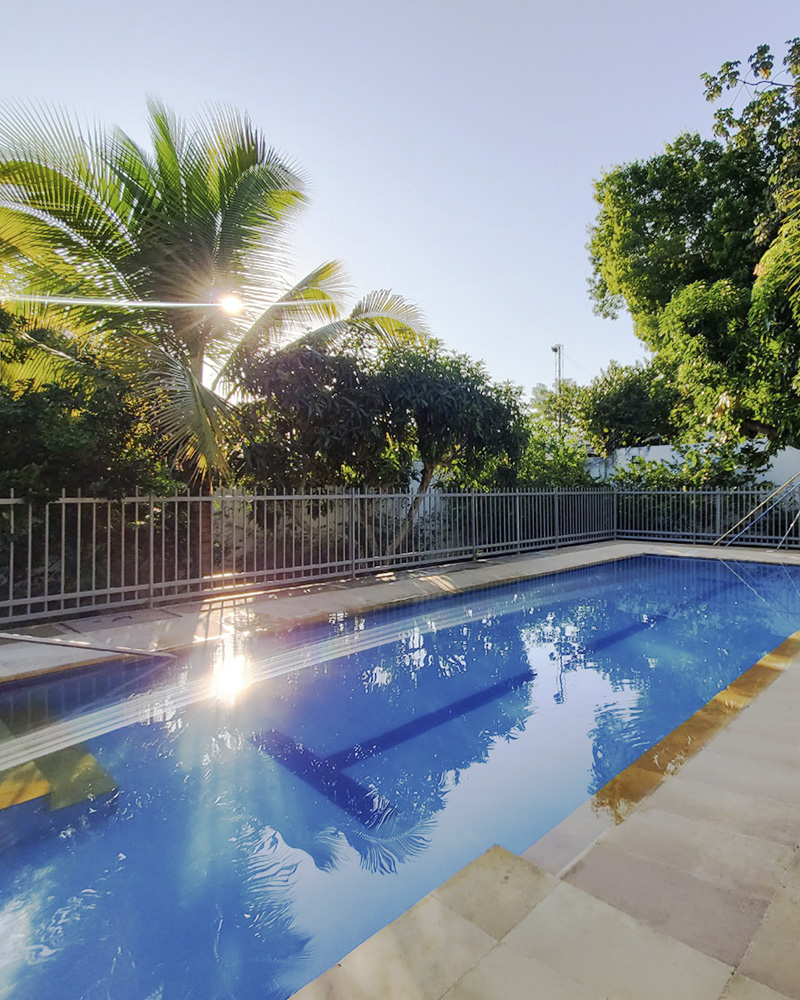 Piscina y Jacuzzi